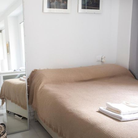 Atico Con Balcon En Pleno Centro Leilighet Sevilla Eksteriør bilde